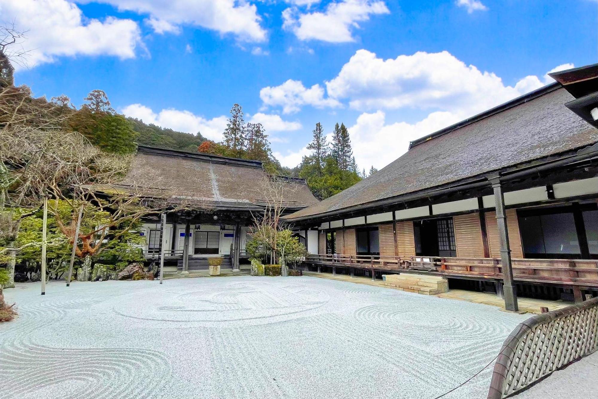 Готель Koyasan Sanadabo Rengejoin Екстер'єр фото