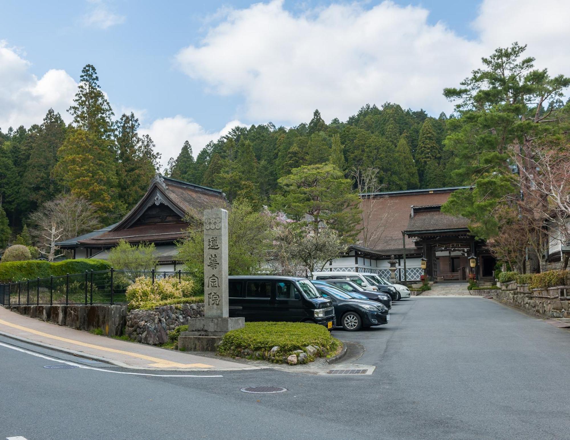 Готель Koyasan Sanadabo Rengejoin Екстер'єр фото